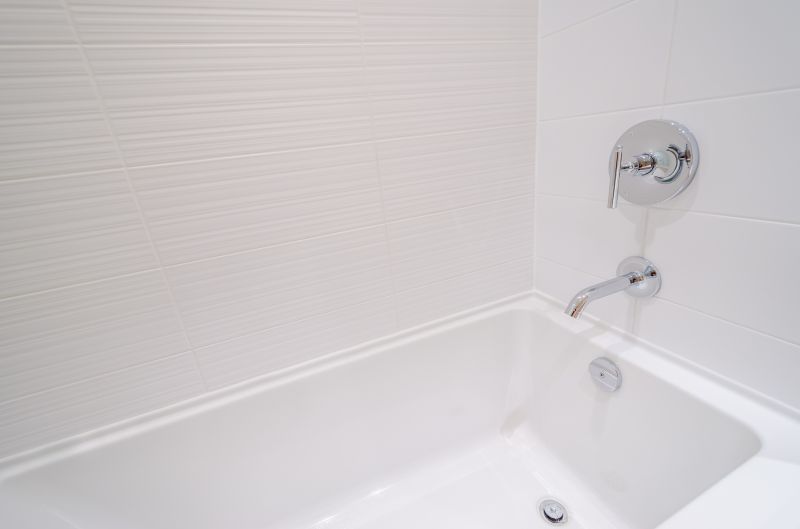 Refinished Bathtub with Modern Look